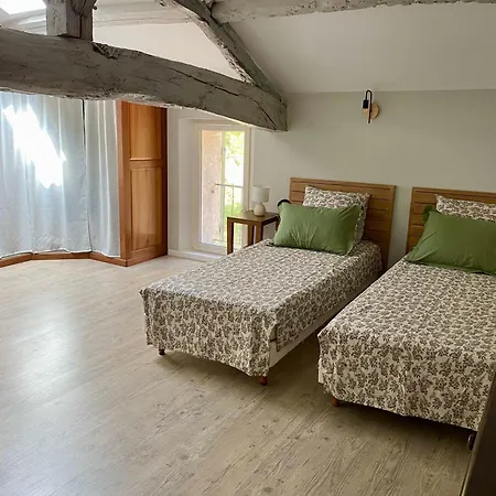 Bed & Breakfast Le Chant Des Loriots 3*