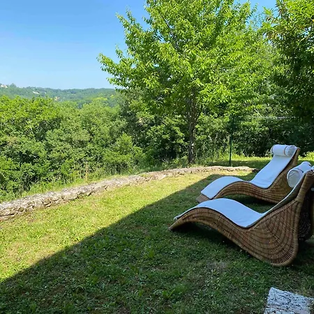 Bed & Breakfast Le Chant Des Loriots Bajamont