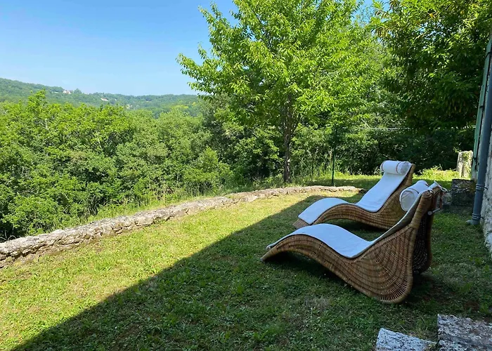Frühstückspension Le Chant Des Loriots Bajamont
